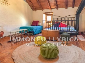 House 3 Bedrooms in Puigcerdà