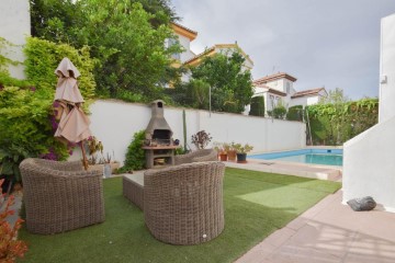 House 5 Bedrooms in Residencial Triana - Barrio Alto