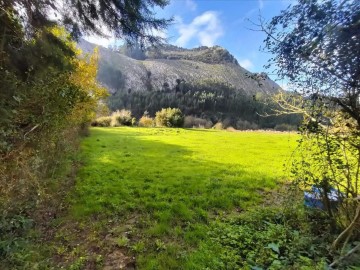 Land in Otañes-Baltezana-Ontón