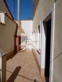 House 3 Bedrooms in Casasimarro