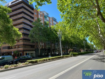 Piso 3 Habitaciones en Pº Zorrilla - Cuatro de Marzo