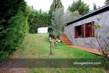 House 4 Bedrooms in Iza