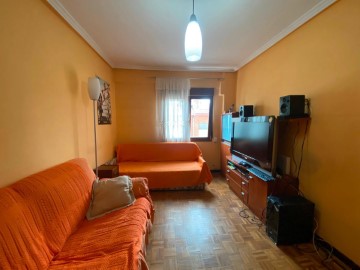 Apartment 3 Bedrooms in Burgos Centro