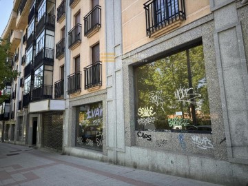 Commercial premises in Chinchibarra - Capuchinos