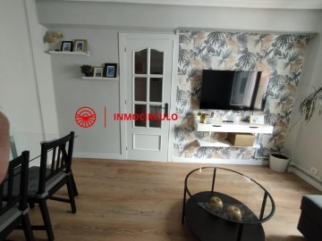 Apartment 3 Bedrooms in Burgos Centro