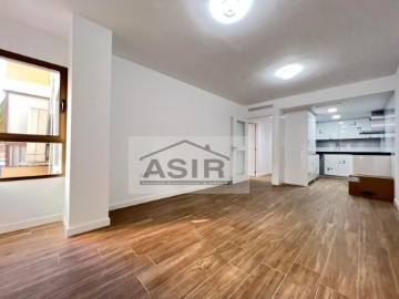 Apartamento 3 Quartos em Casc Urbà