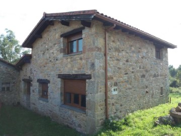 Maison 4 Chambres à Cermoño