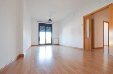 Apartment 3 Bedrooms in Calzada de Valdunciel