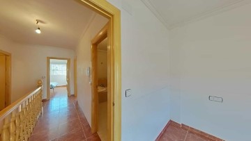 House 3 Bedrooms in La Calahorra