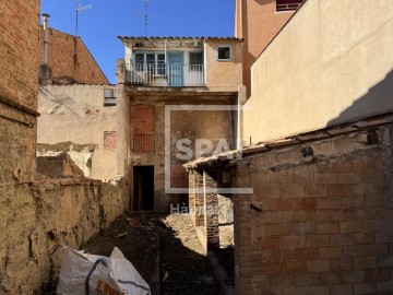 Maison 5 Chambres à Centelles