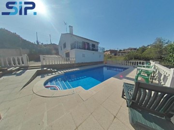 House 4 Bedrooms in Daltmar