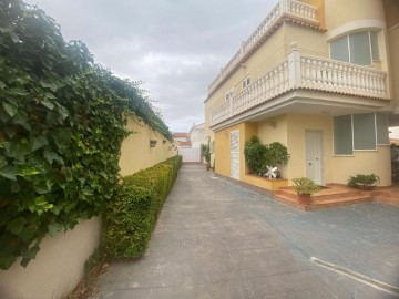 House 4 Bedrooms in Zona Avenida Alta-Auditorio