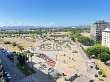 Ático 4 Habitaciones en Casc Urbà