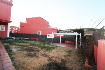 House 4 Bedrooms in Altos de Jarama