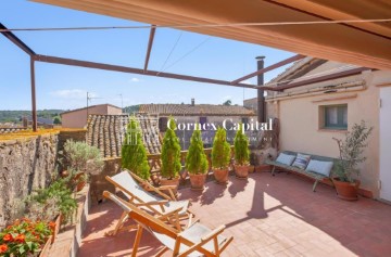 House 8 Bedrooms in Rupià