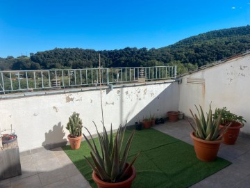 Apartment 4 Bedrooms in Besalú