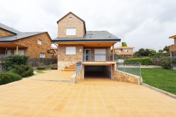 Casa o chalet 6 Habitaciones en Colmenarejo