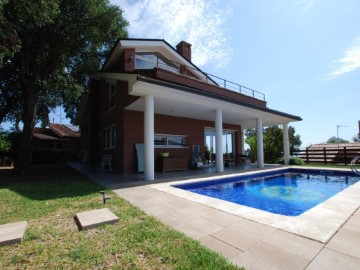 Maison 4 Chambres à Torrent d'en Puig