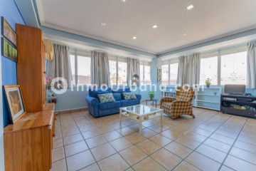 Apartment 4 Bedrooms in Elche Ciudad