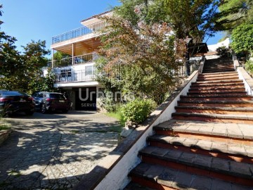 House 6 Bedrooms in Barri de la Pujada