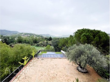 House 4 Bedrooms in Urbanizacion Els Saulons-Finca Ribo