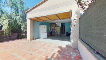 House 4 Bedrooms in Cervià de les Garrigues