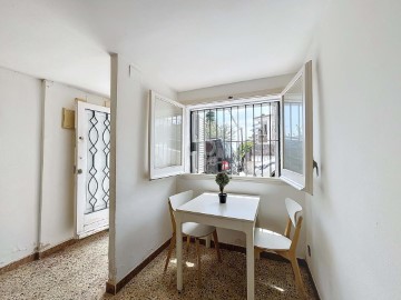 Apartment 2 Bedrooms in Alella Centro