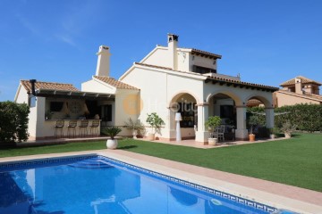 House 3 Bedrooms in Hacienda del Álamo Golf