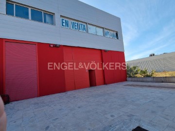 Nave en Campreciós - Torre Roja