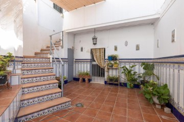 House 11 Bedrooms in Granada Centro