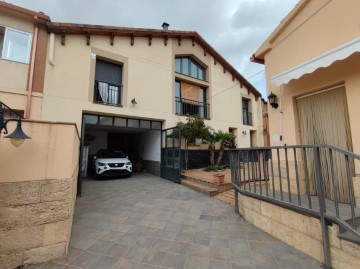 House 6 Bedrooms in Valverde del Majano