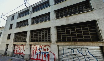 Edificio en Fontajau-Domeny