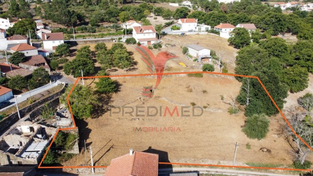 Casas e apartamentos para venda em Moreira de Rei, Trancoso